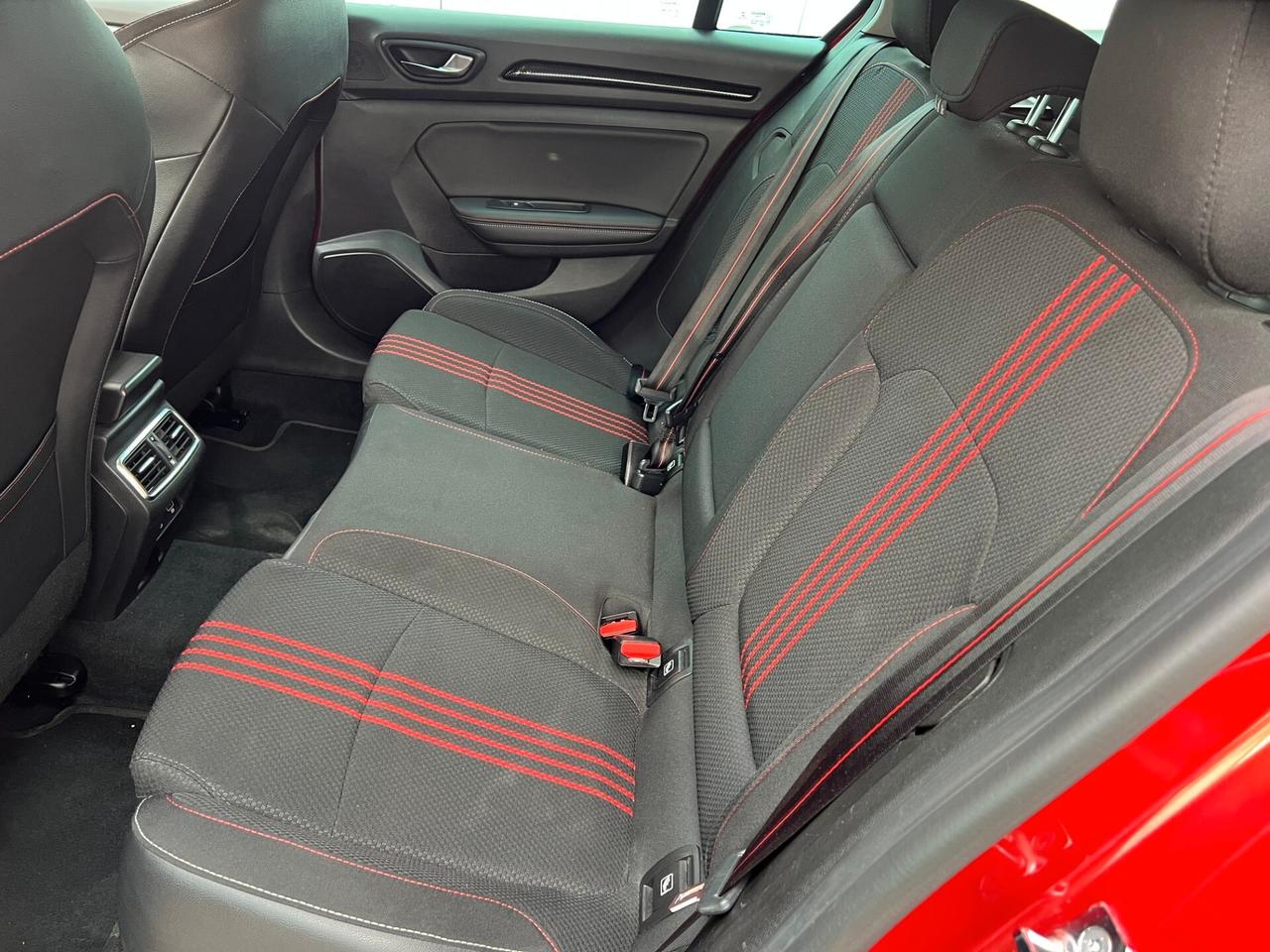 Renault Megane Mégane Sporter Plug-in Hybrid E-TECH 160 R.S. Line