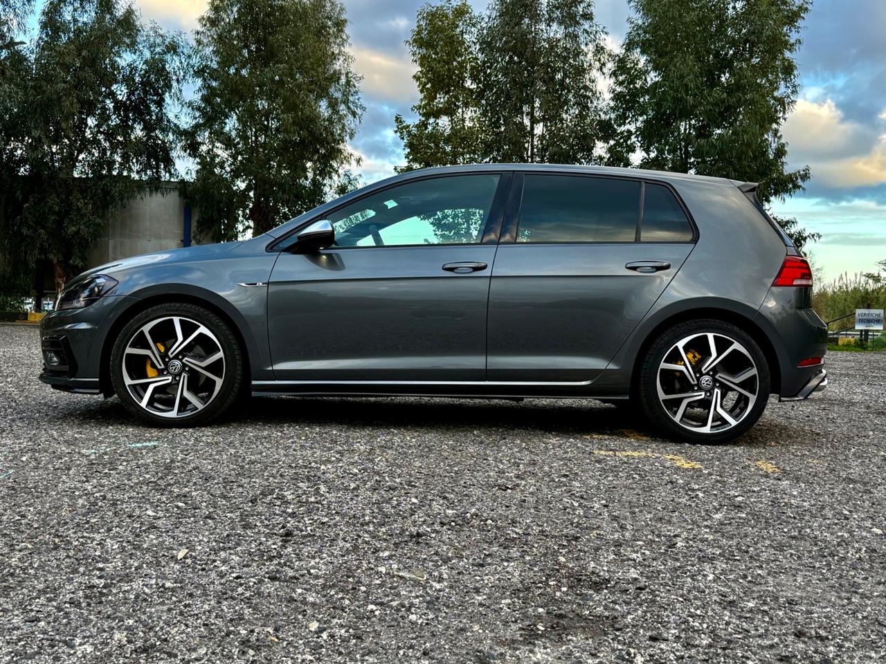 VOLKSWAGEN GOLF 1.6 TDI 115 CV DSG SPORT R LINE