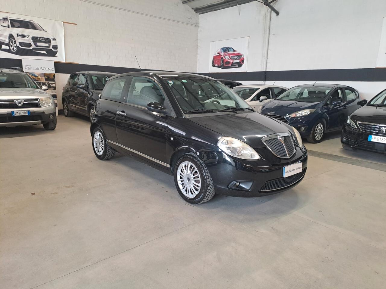 Lancia Ypsilon 1.2 Platino