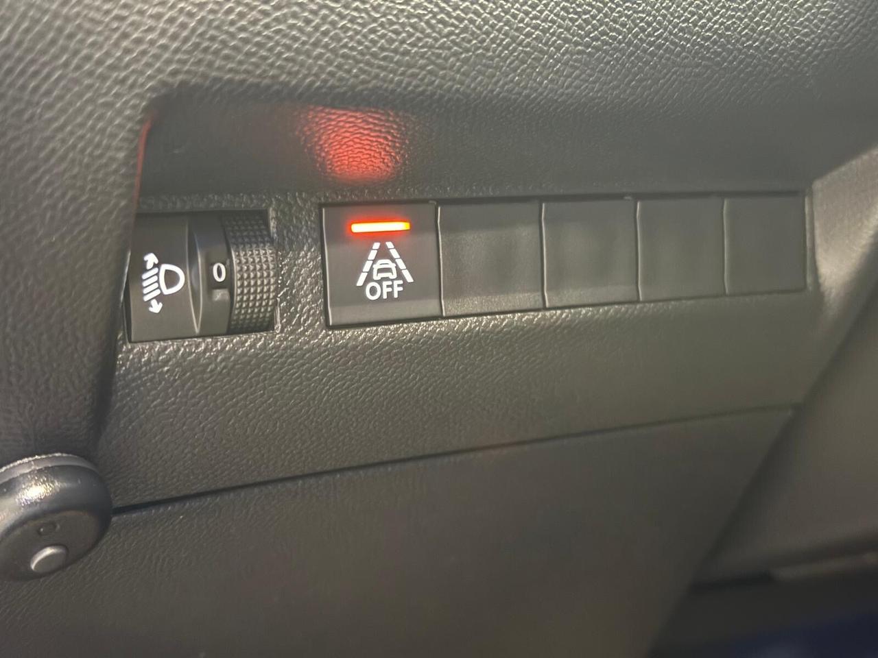 PEUGEOT 208 1.5BlueHDi 100CV 30.000KM NEOPATENTATI