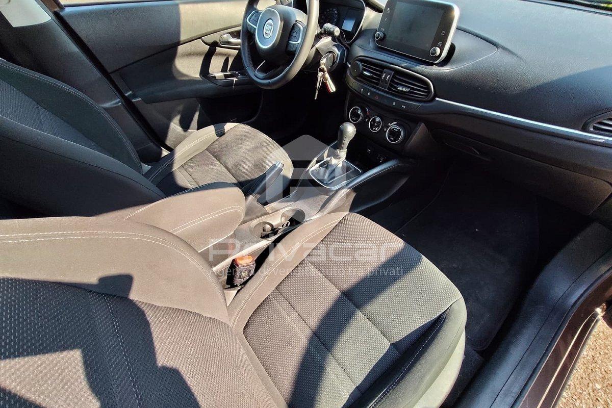 FIAT Tipo 1.6 Mjt S&S DCT SW Lounge
