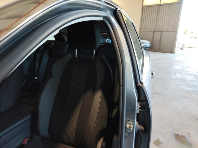 PEUGEOT 3008 BLUEHDI 130 EAT8 SES ACTIVE BUSINESS SUV