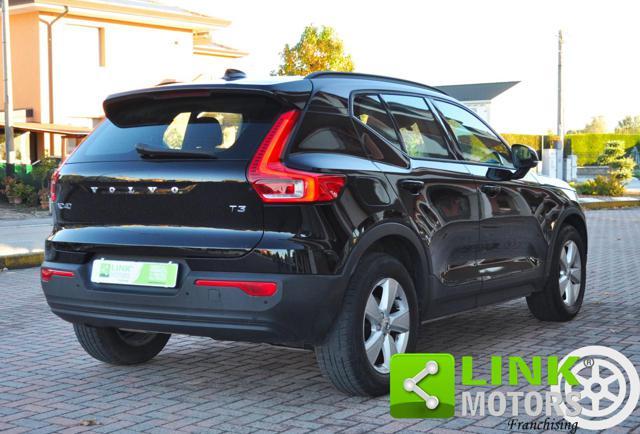 VOLVO XC40 T3 Business 156CV