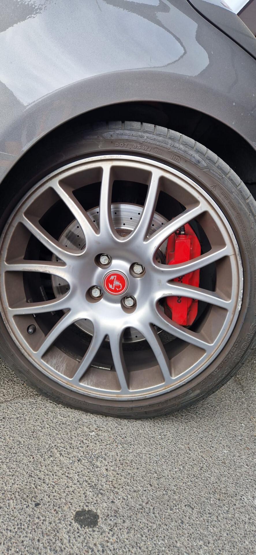 Abarth 595 1.4 Turbo T-Jet 180 CV MTA Competizione