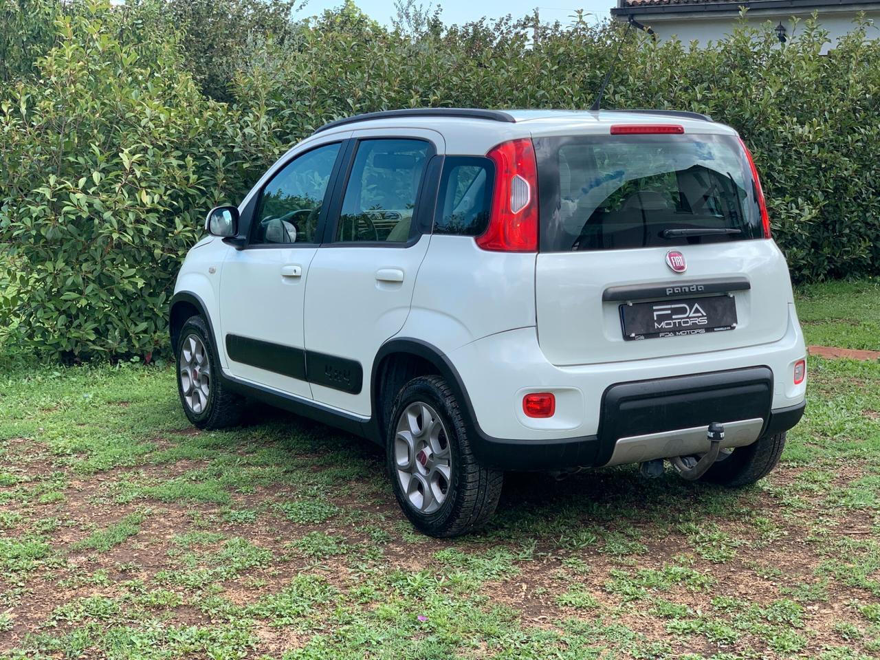 Fiat Panda 1.3 MJT S&S 4x4 Gancio Traino Thule