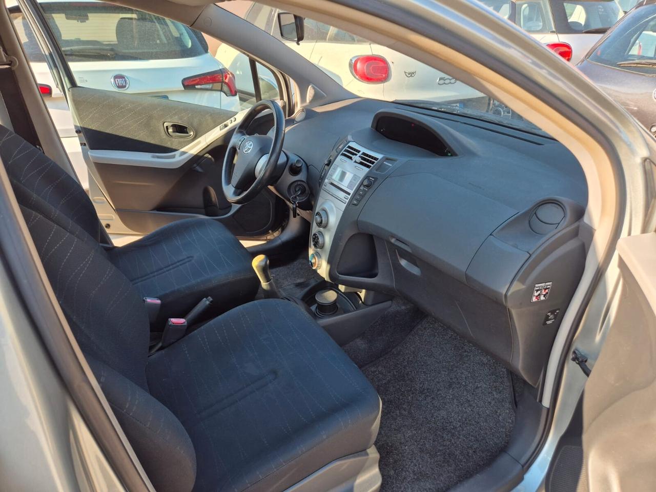 Toyota Yaris 1.3 5 porte