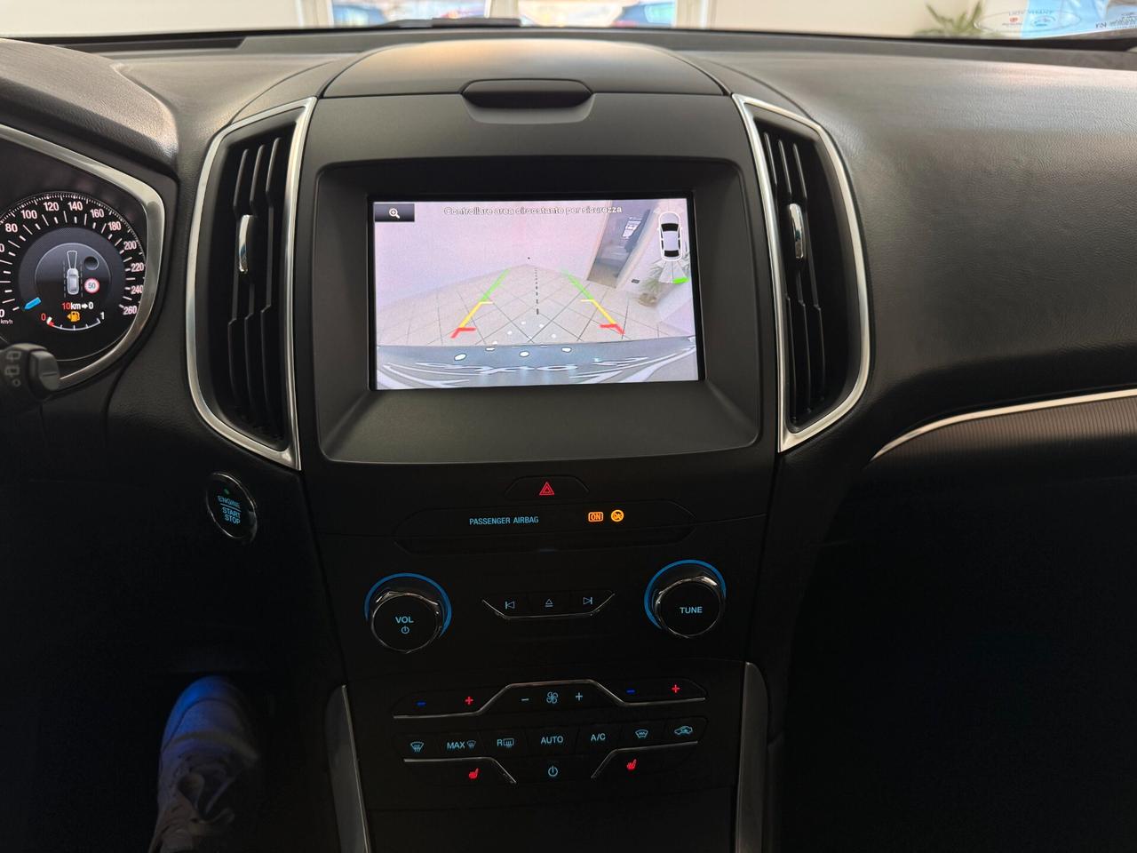 Ford Edge 2.0 TDCI 210CV AWD Powershift Titanium