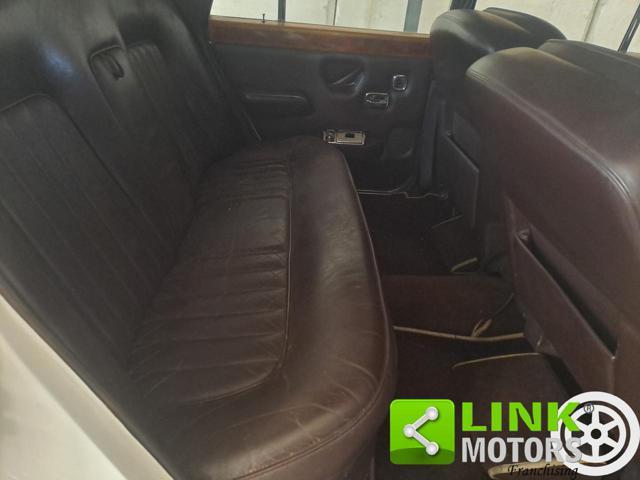 ROLLS-ROYCE Silver Shadow 2