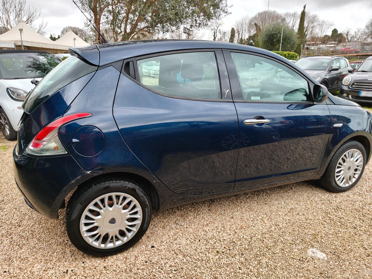 Lancia Ypsilon 1.2SOLO 82000KM *PREZZO REALE*