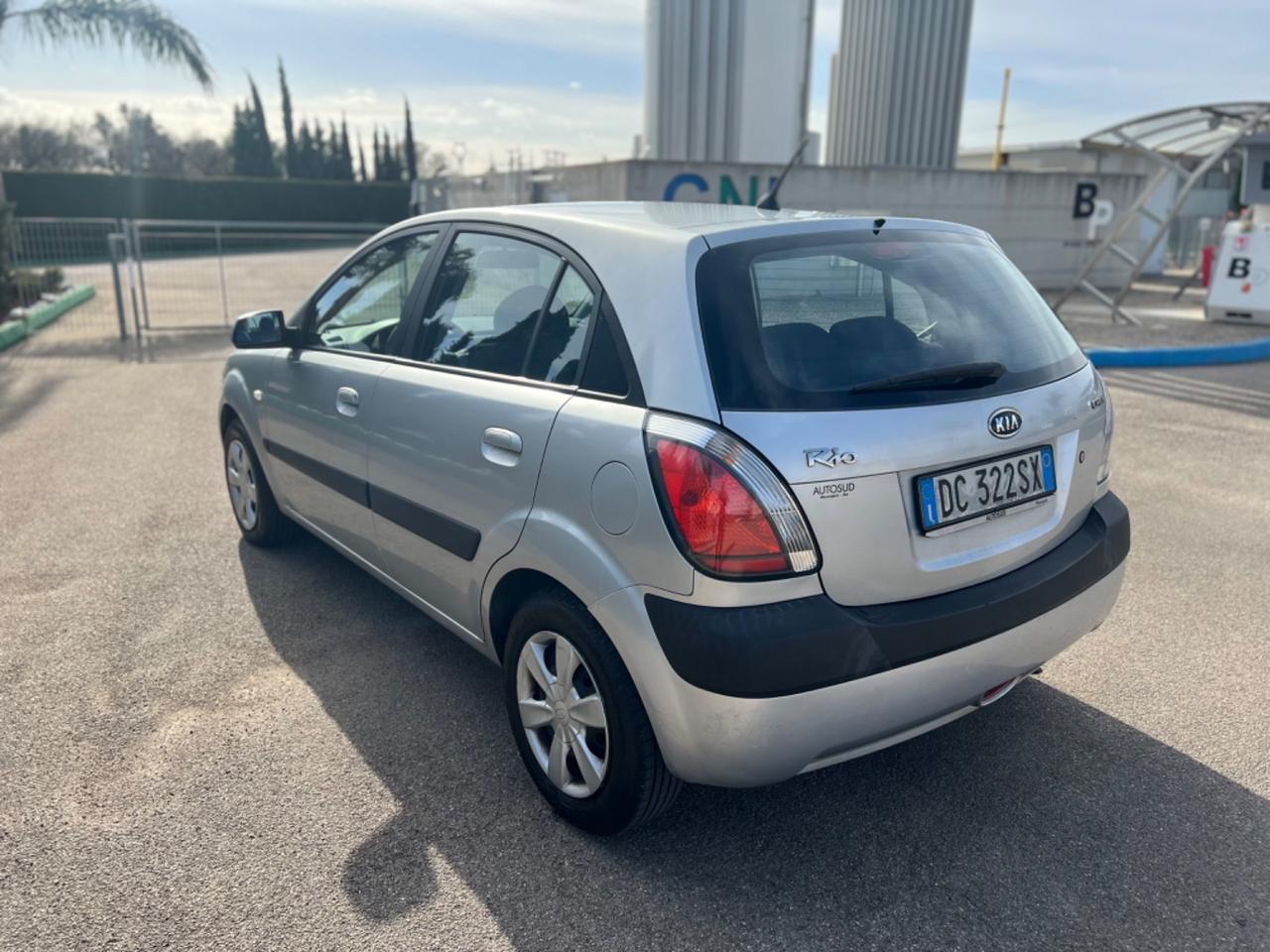 Kia Rio 1.5 CRDi 5p. EX Challenge