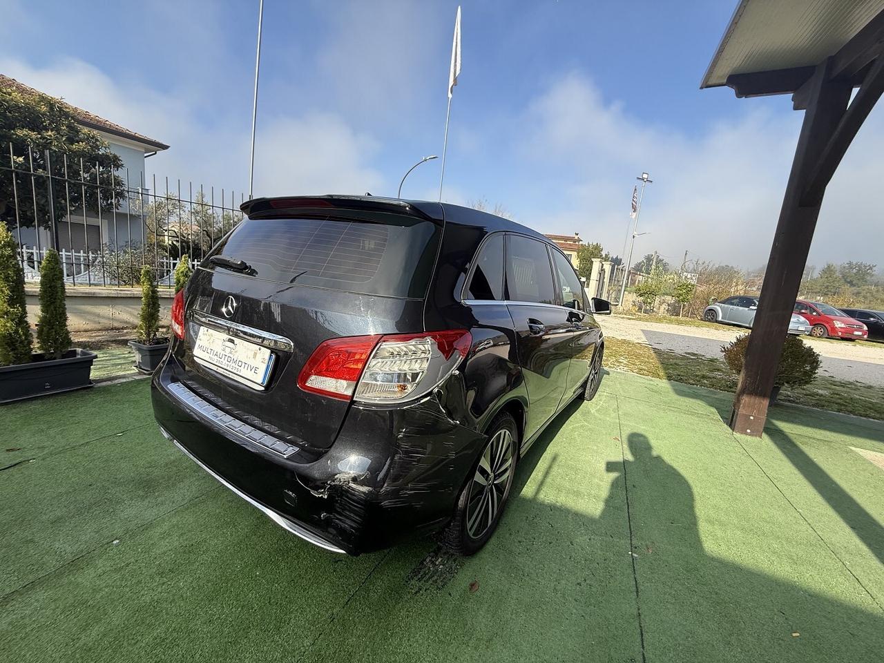 MERCEDES CLASSE B 180D