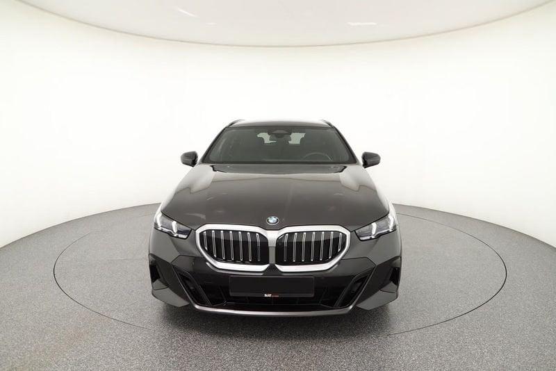 BMW Serie 5 520d xDrive M Sport Gancio Tetto Pelle Camera 360°