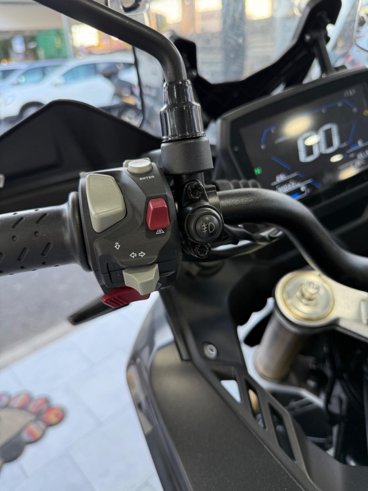 Voge Valico 525 DSX BLACK KNIGHT - 2024