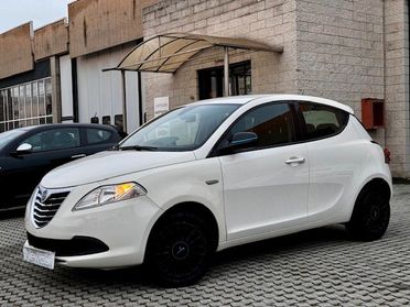 Lancia Ypsilon 1.2 69 CV 5 porte S&S Platinum