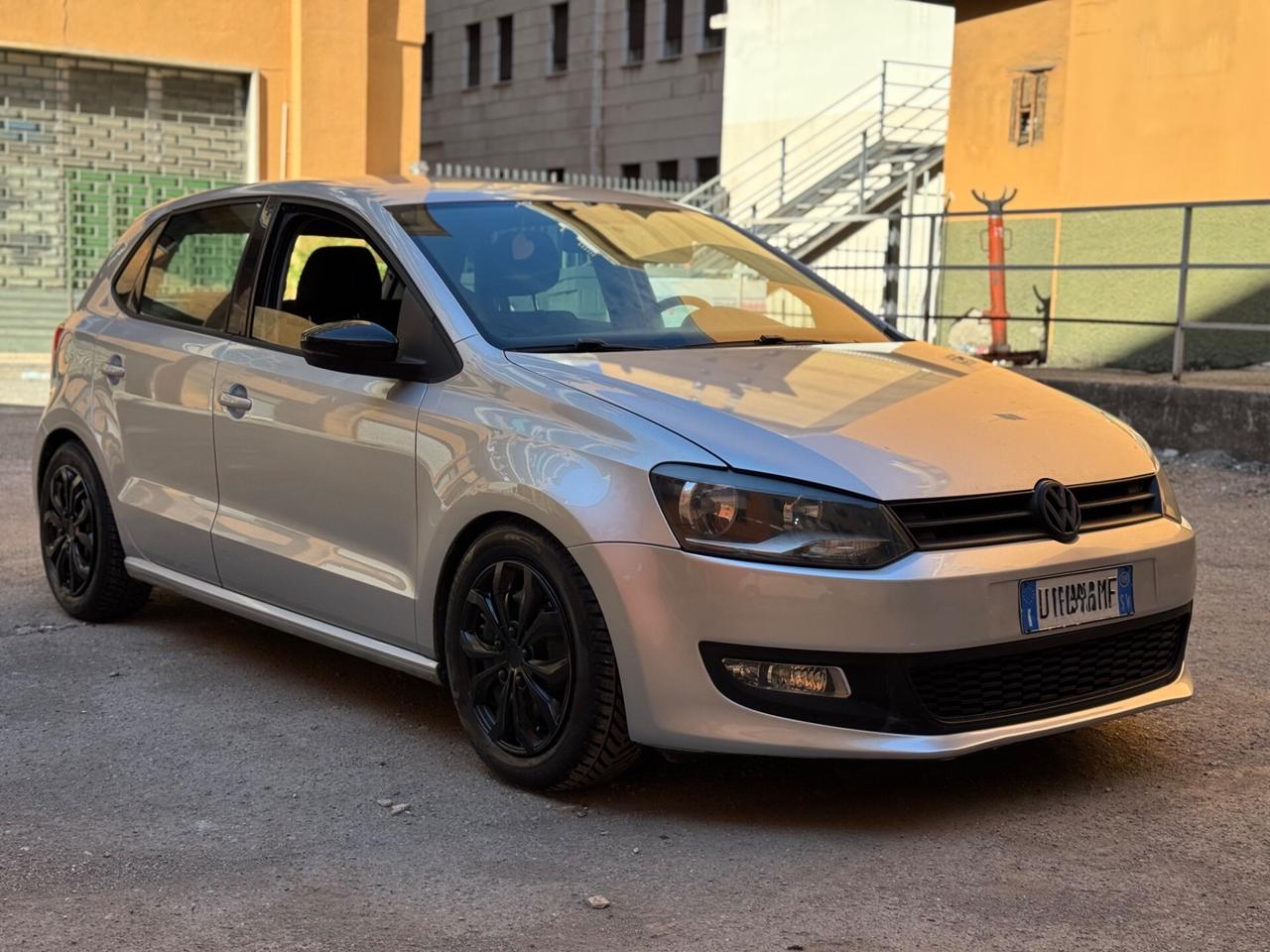 VOLKSWAGEN POLO 1.6 TDI 75CV 5.P EURO5B. GARANZIA 12 MESI
