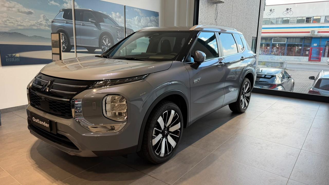 Mitsubishi Outlander 2.4L PHEV INTENSE AT