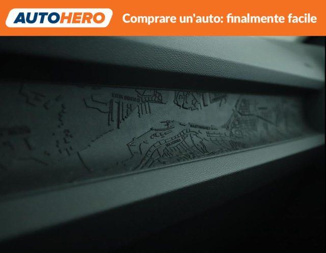 VOLVO XC40 B3 automatico Essential