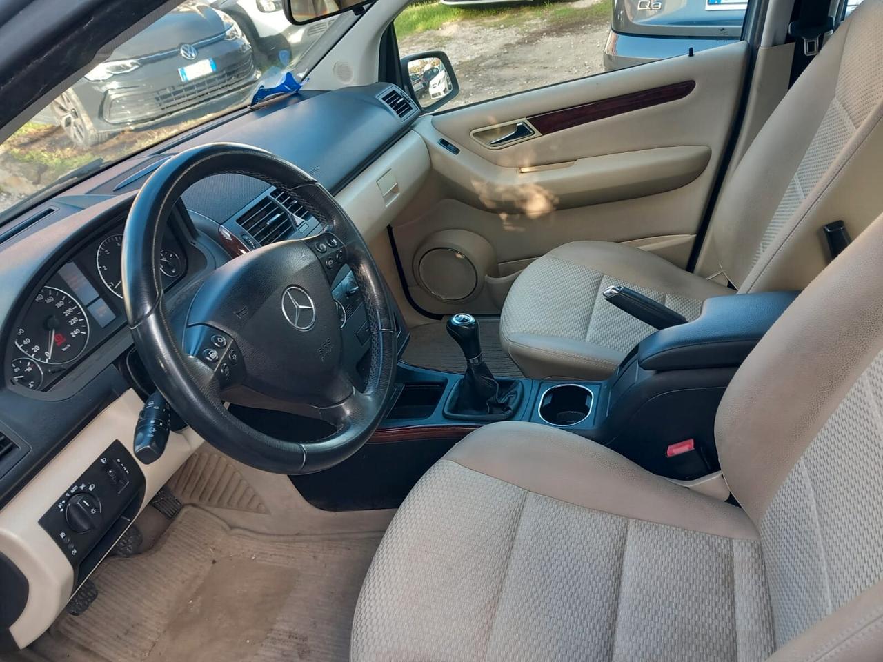 Mercedes-benz A 180 BlueEFFICIENCY Executive