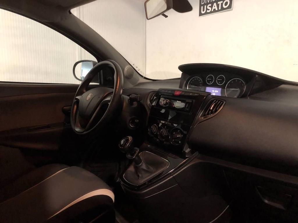 Lancia Ypsilon 5 Porte 1.2 Elefantino