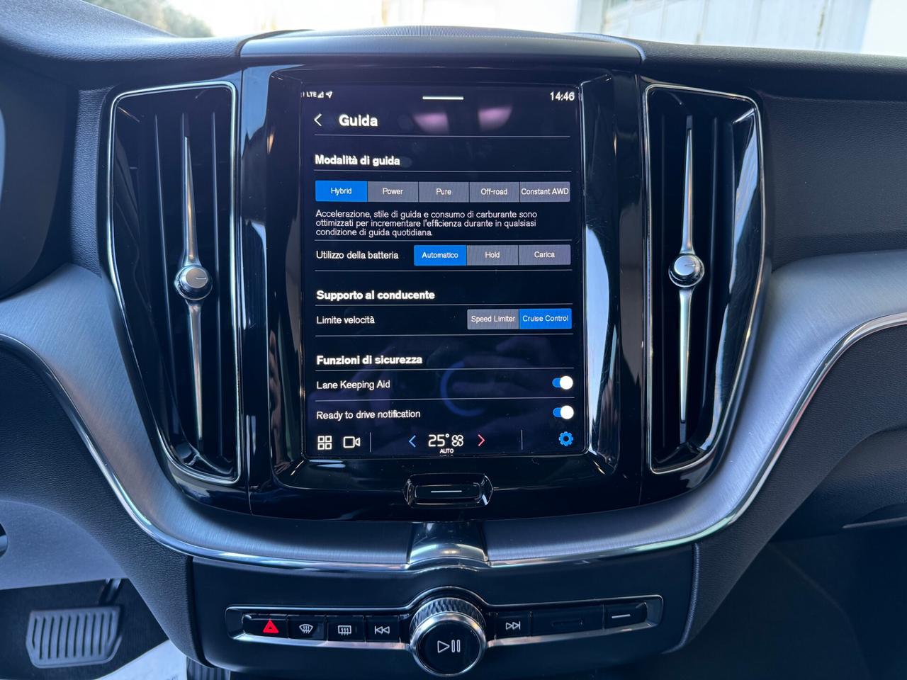 Volvo XC 60 XC60 T6 PHEV Expression AWD GARANZIA 24 MESI