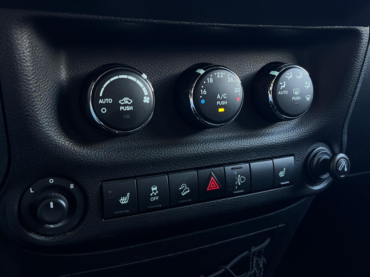 Jeep Wrangler Wrangler 2.8 crd Sahara auto E6
