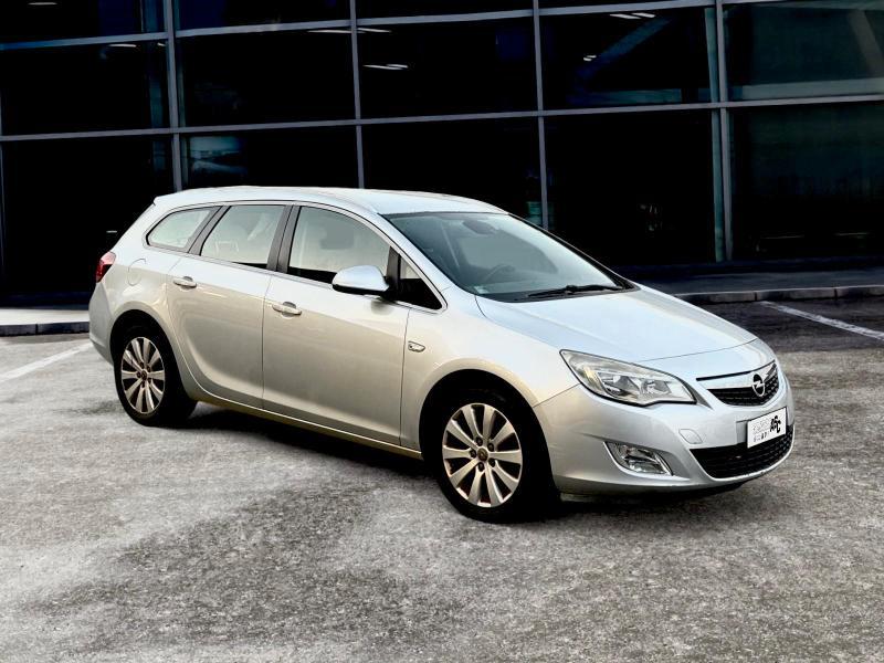 Opel Astra Sports Tourer 1.7 cdti Cosmo 110cv