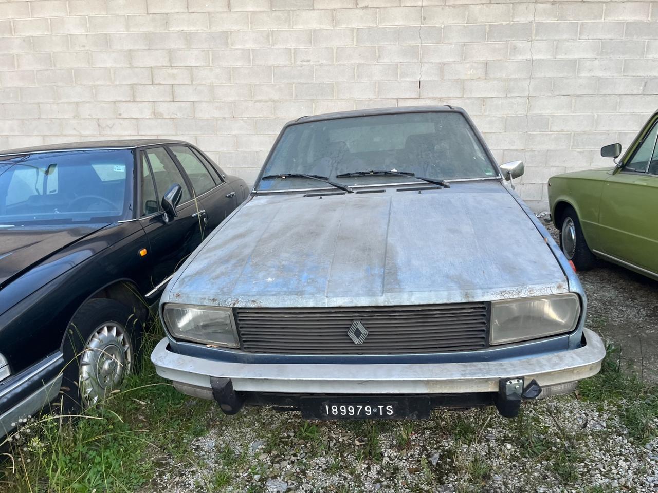 DUE Renault R 20 R20