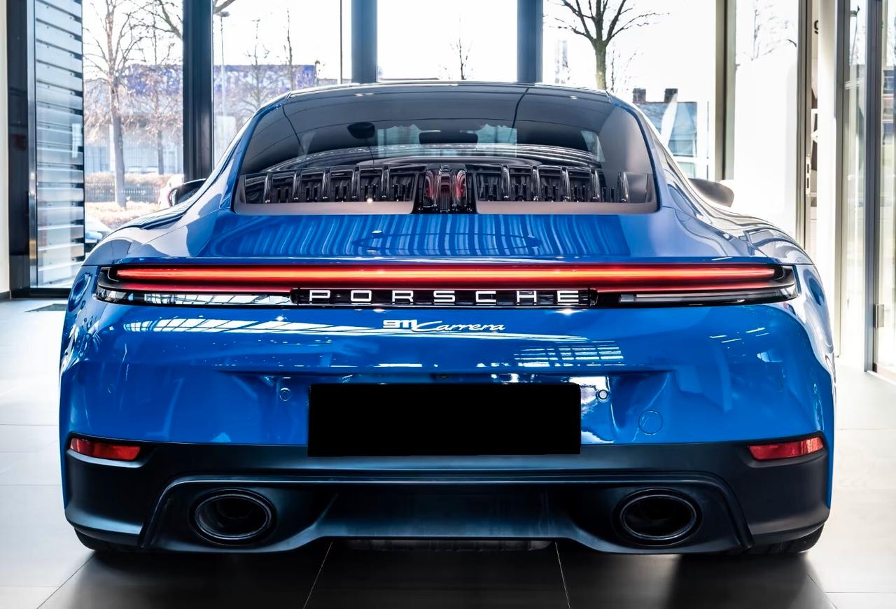 Porsche 911 Carrera