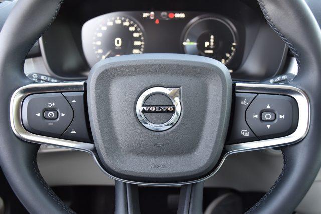 VOLVO XC40 T4 Recharge Plug-in Hybrid Inscription Expression