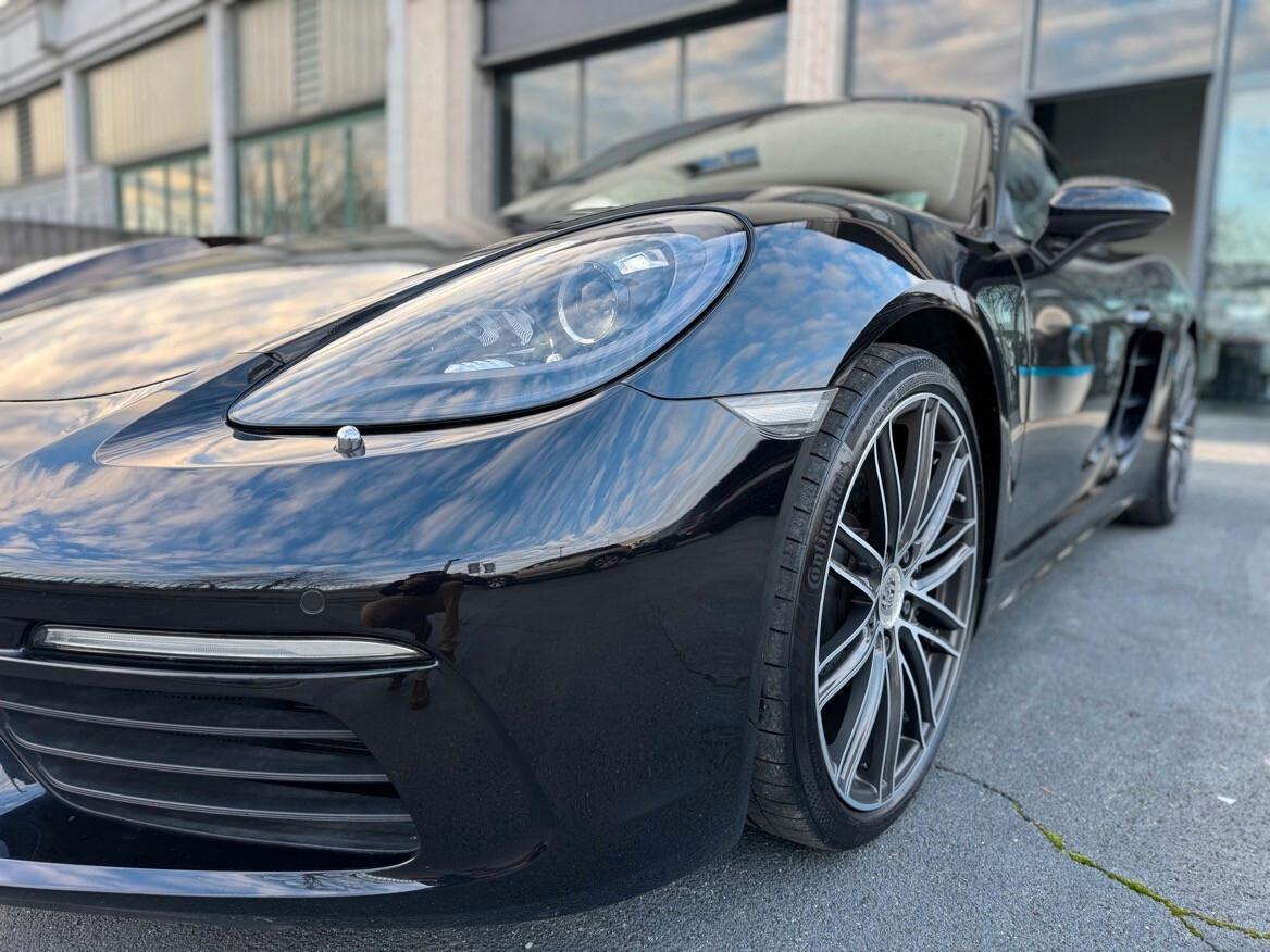 Porsche 718 Spyder Cayman 2.0