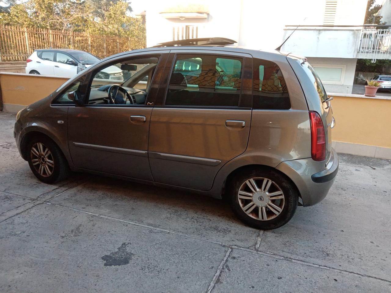 Lancia MUSA 1.4 16V Platino testata da rifare