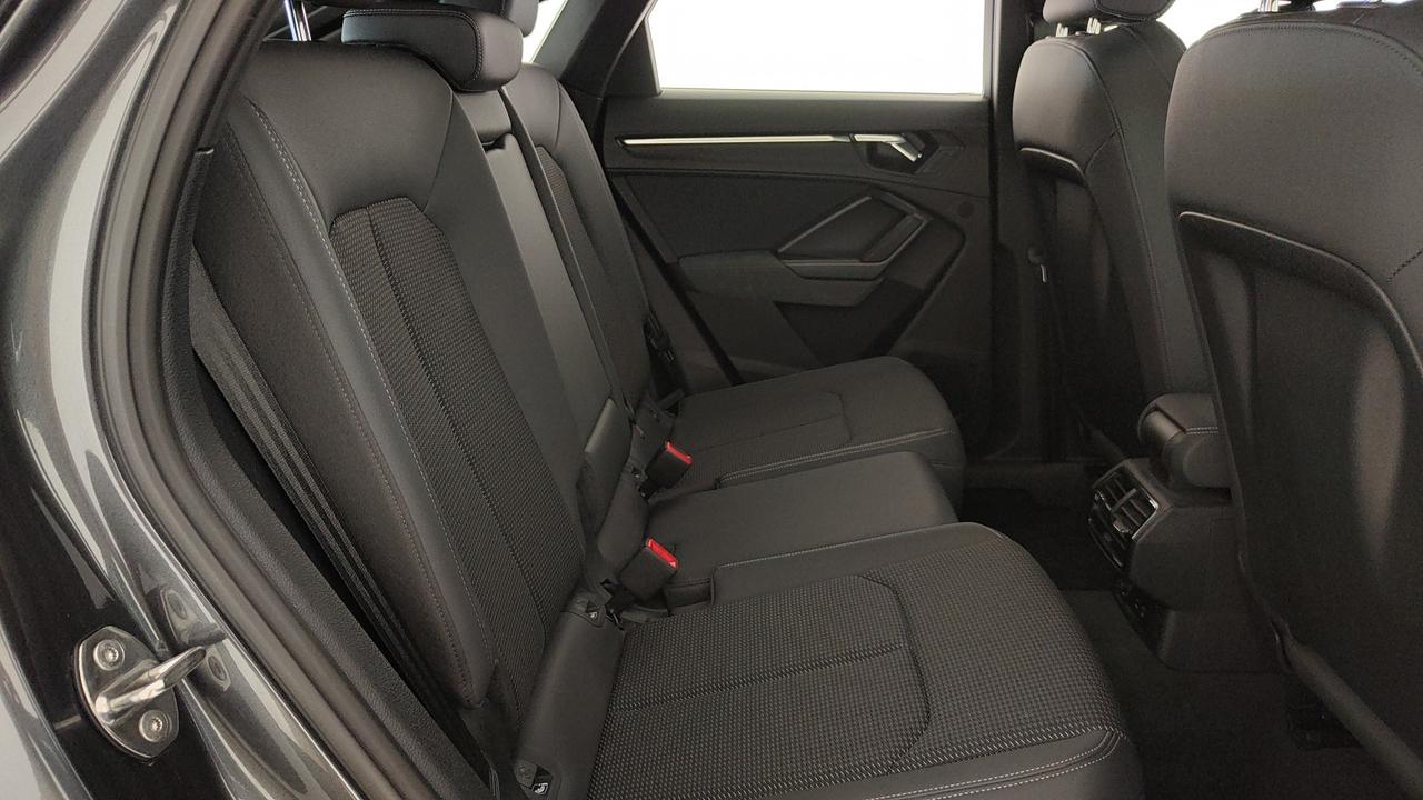 AUDI Q3 2019 Sportback - Q3 Sportback 40 2.0 tfsi S line edition