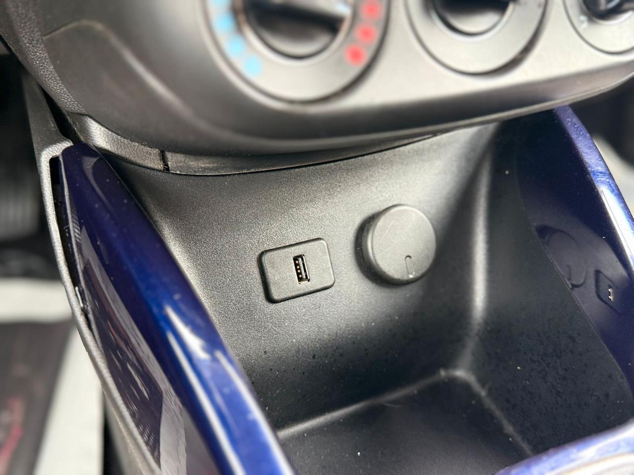 Opel Adam 2014 1.2 Benzina