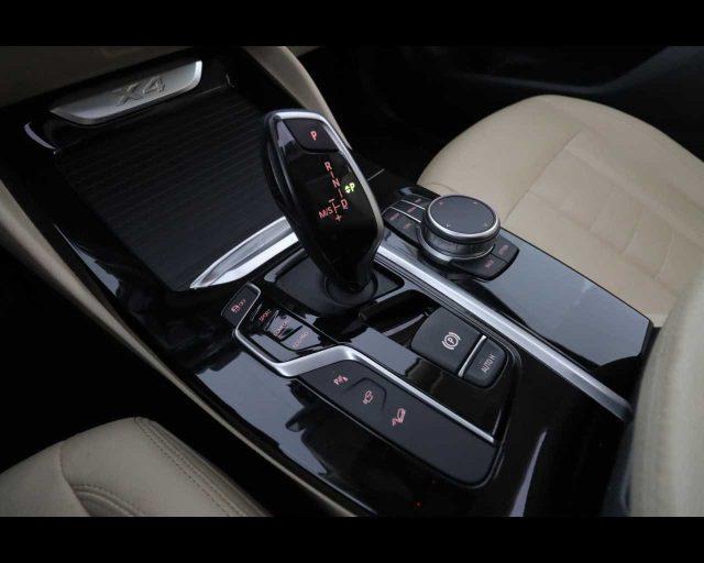 BMW X4 xDrive20d 48V Business Advantage