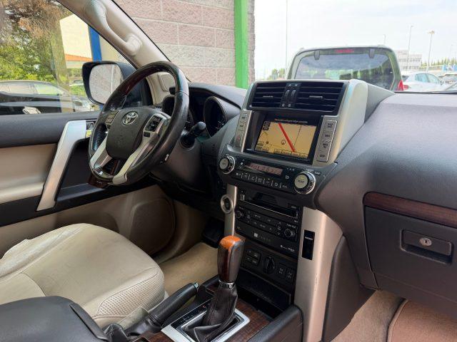 TOYOTA Land Cruiser 50 173CV 3.0 D-4D 7 POSTI INTERNI PELLE AUT.