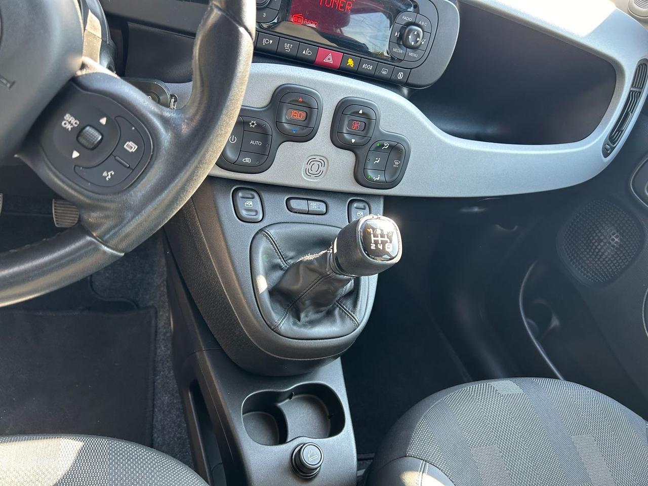 Fiat Panda 1.2 Waze CROSS