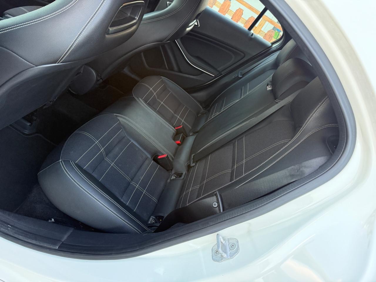 Mercedes-benz A 180 d Sport 2016
