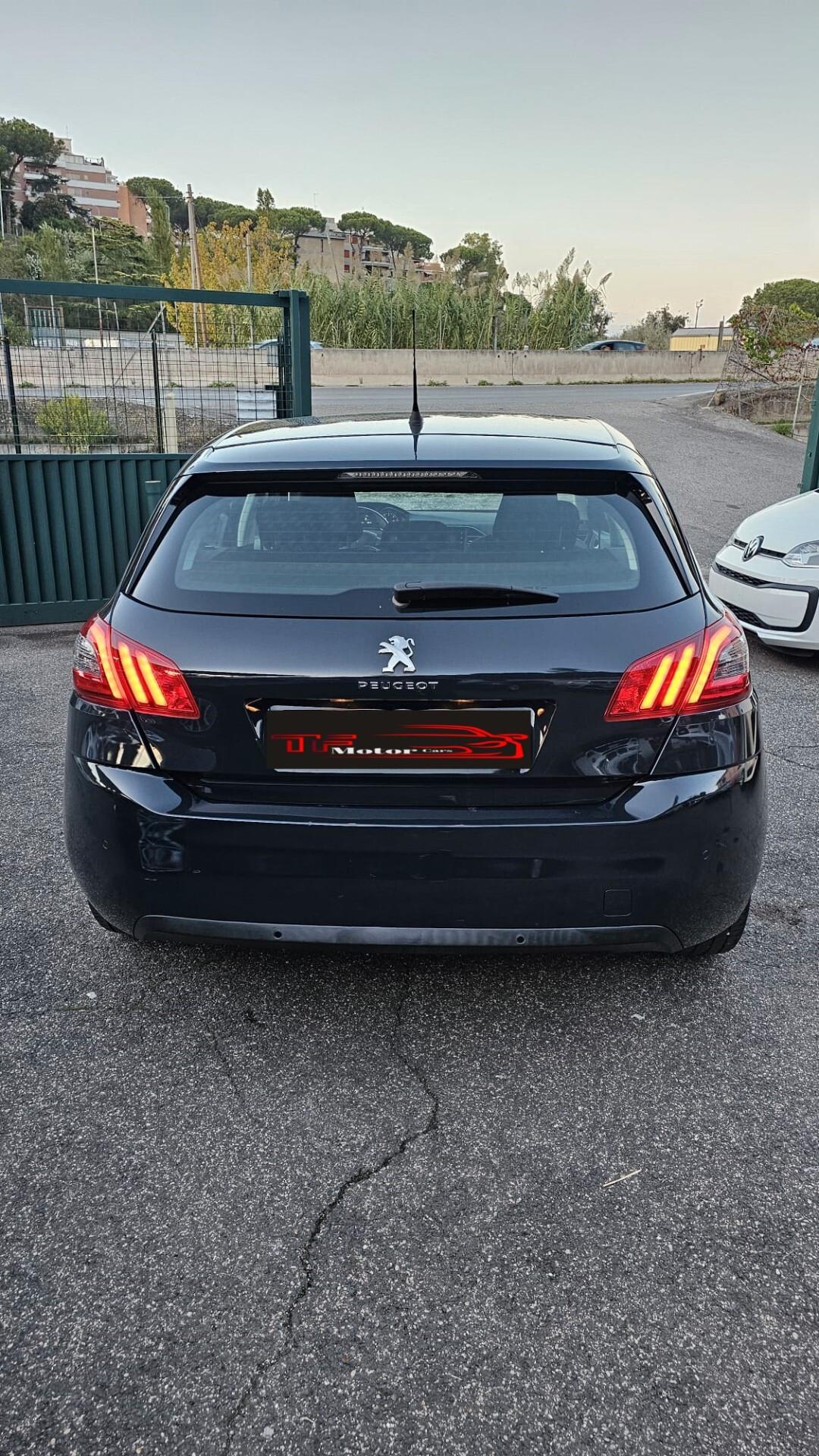 Peugeot 308 BlueHDi 130 S&S Allure