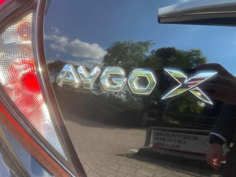 Toyota Aygo X 1.0B (72 CV) Lounge