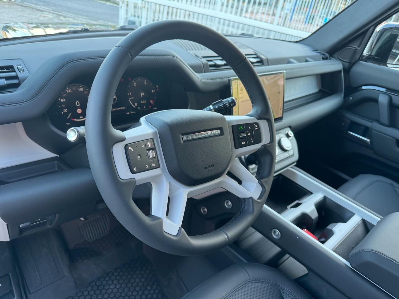 Land Rover Defender 90 3.0D I6 200 CV AWD Auto X-Dynamic SE