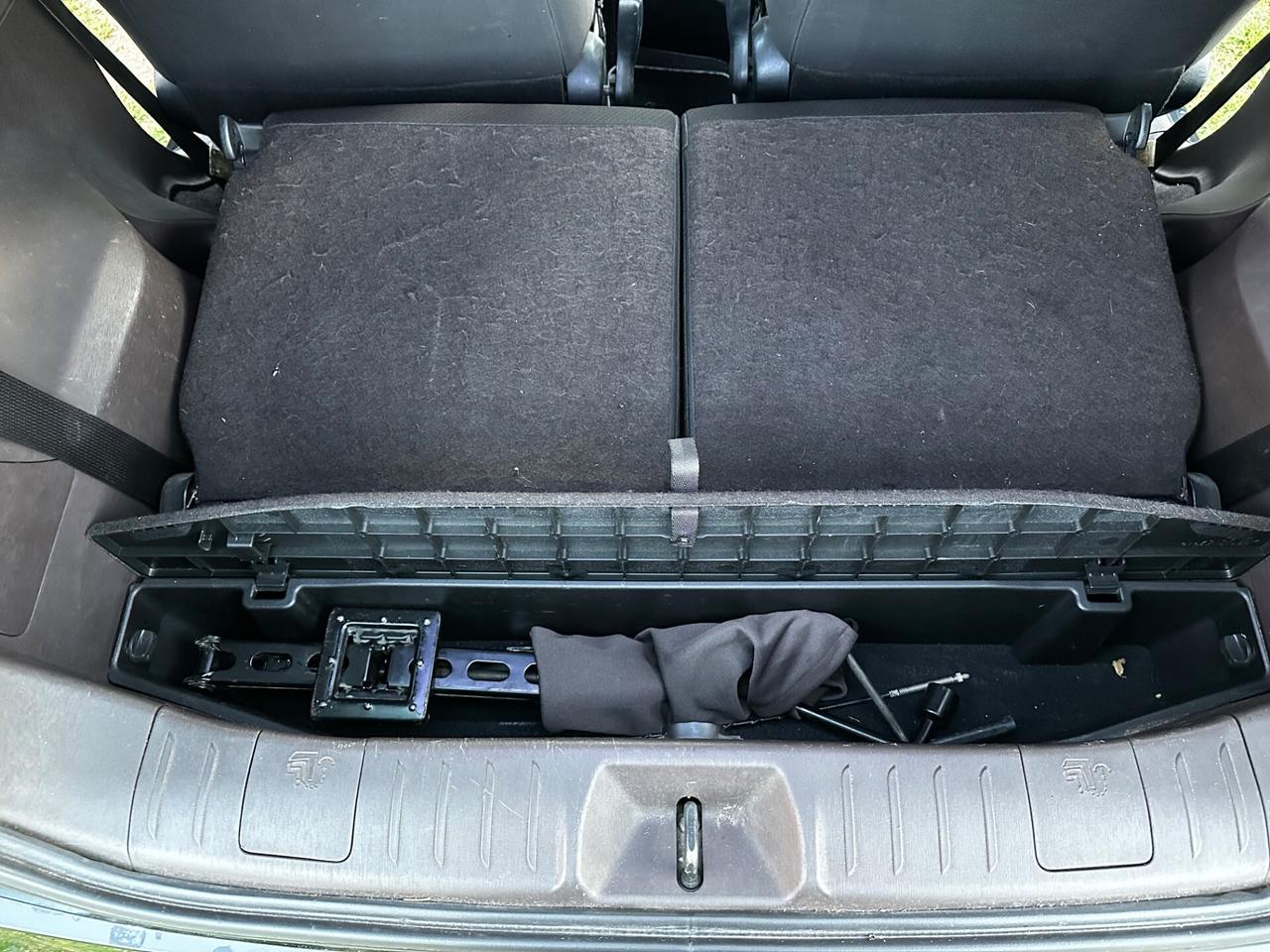 Toyota iQ 1.0 Multidrive Versione Lancio nero perlato !