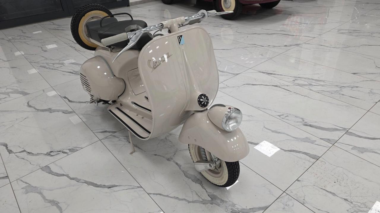 Piaggio Vespa 125 faro basso