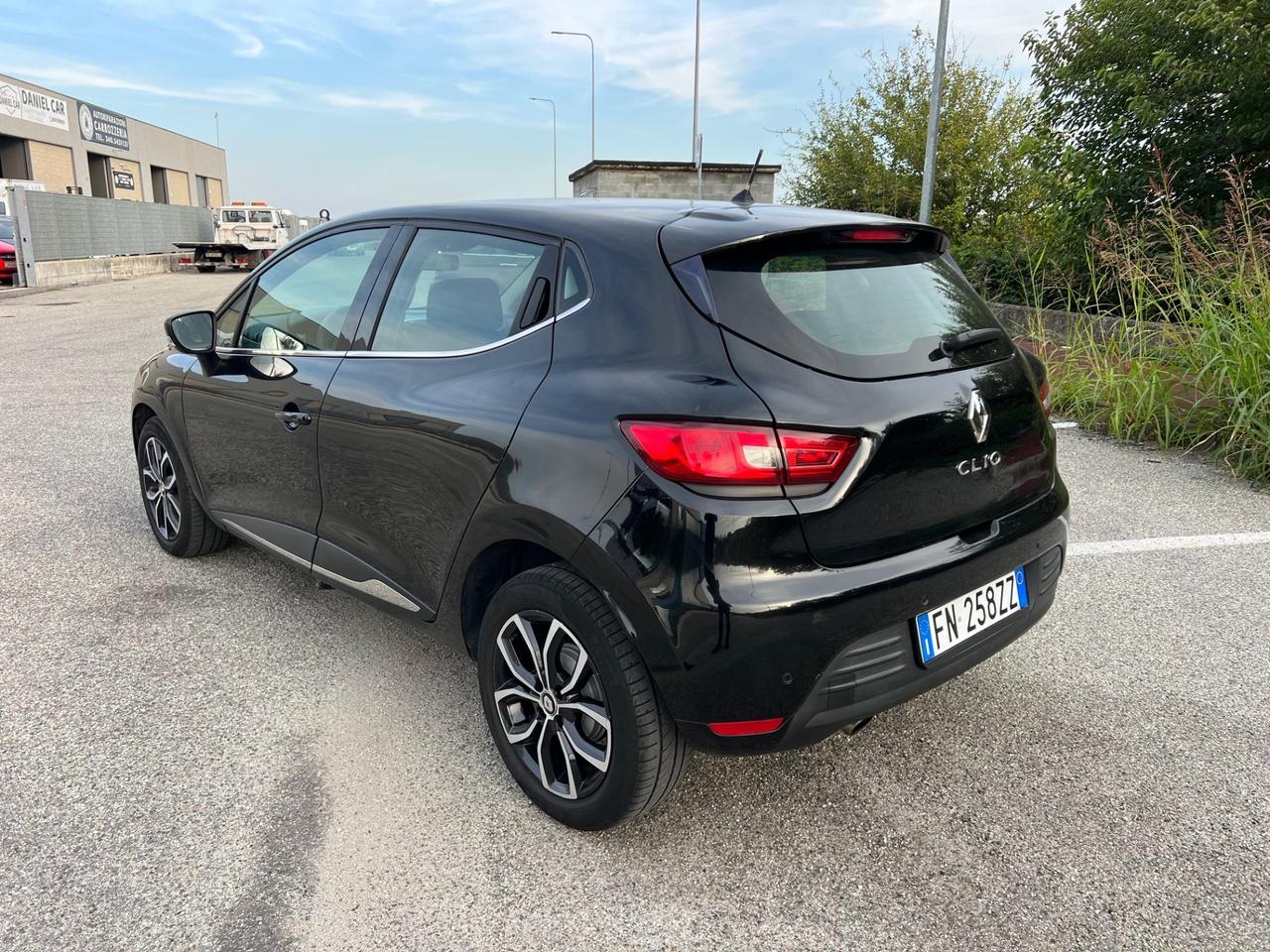 Renault Clio TCe 12V 90 CV Start&Stop 5 porte Energy Duel