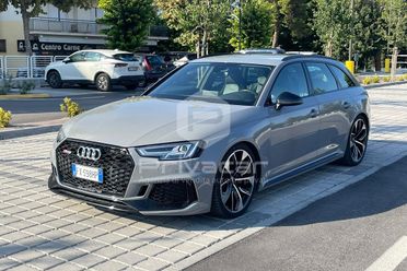 AUDI RS 4 Avant