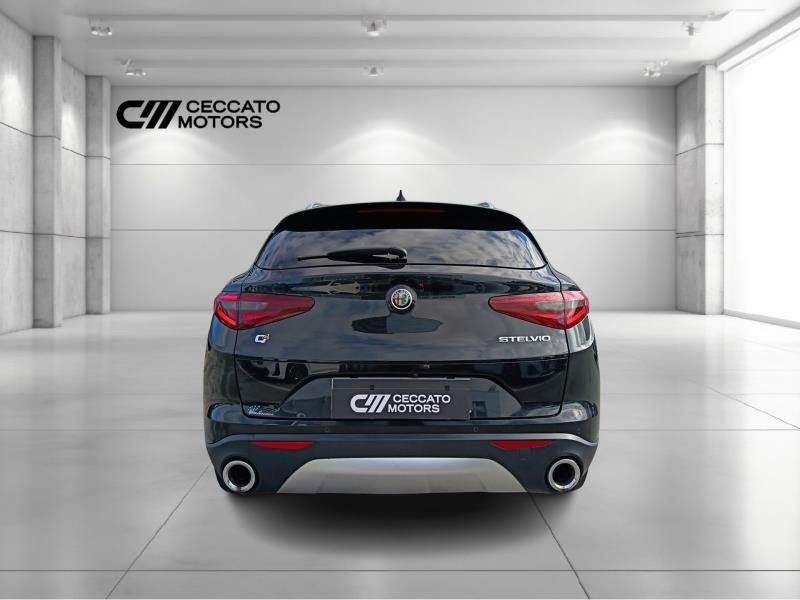 Alfa Romeo Stelvio 2.2 Turbo Business Q4 Auto