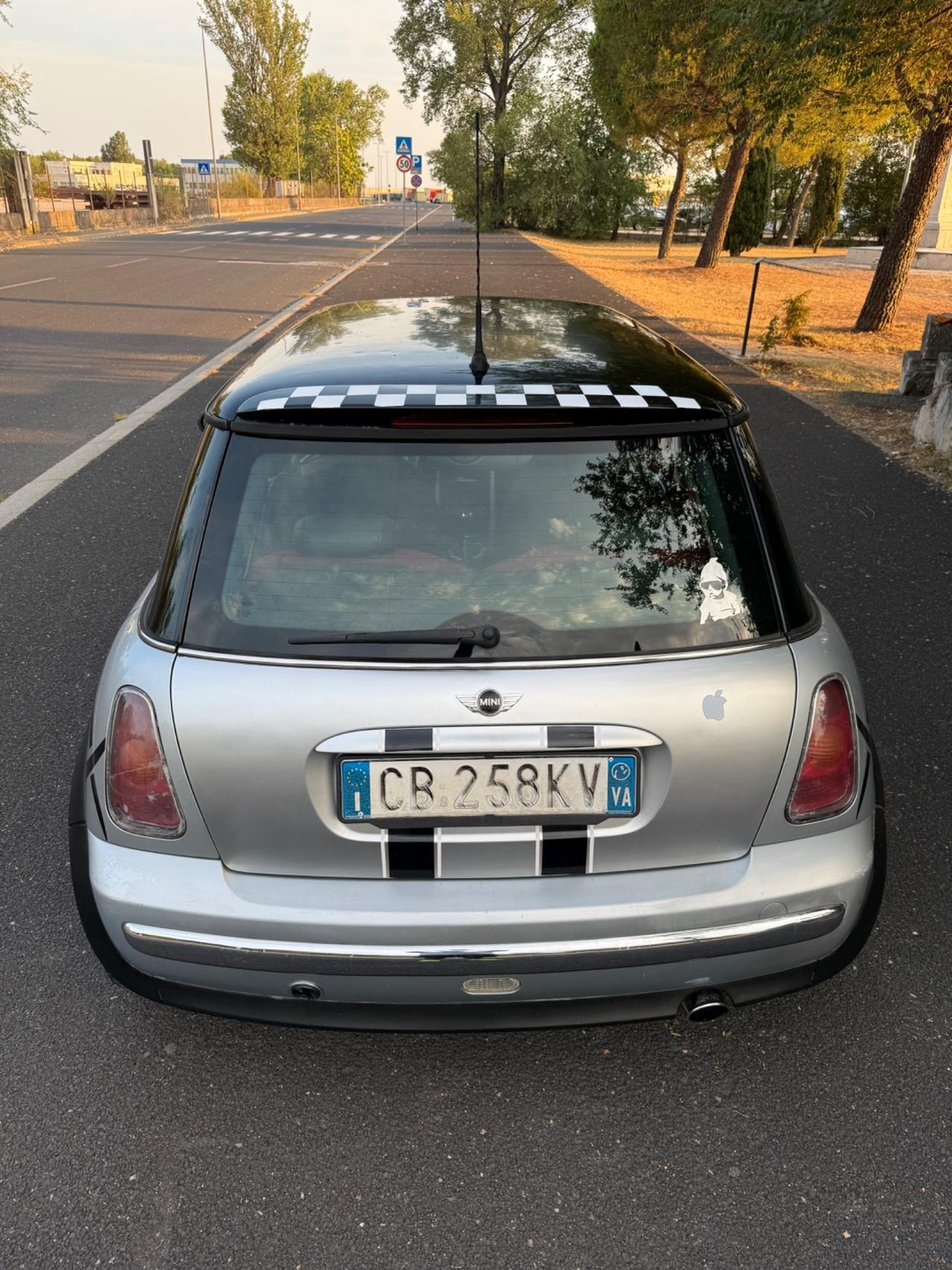 Mini 1.6 16V One de luxe