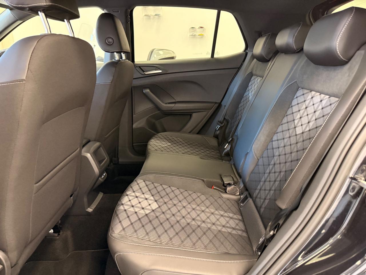 Volkswagen T-Cross 1.0 TSI 115 CV R-Line