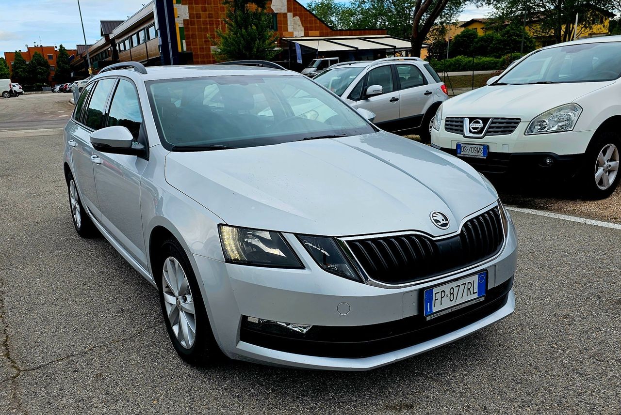 Skoda Octavia 2.0 TDI CR 4x4 DSG Wagon RS