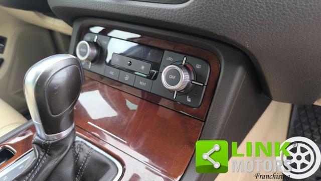 VOLKSWAGEN Touareg 3.0 TDI 204 CV tiptronic BlueMotion Techn. Executi