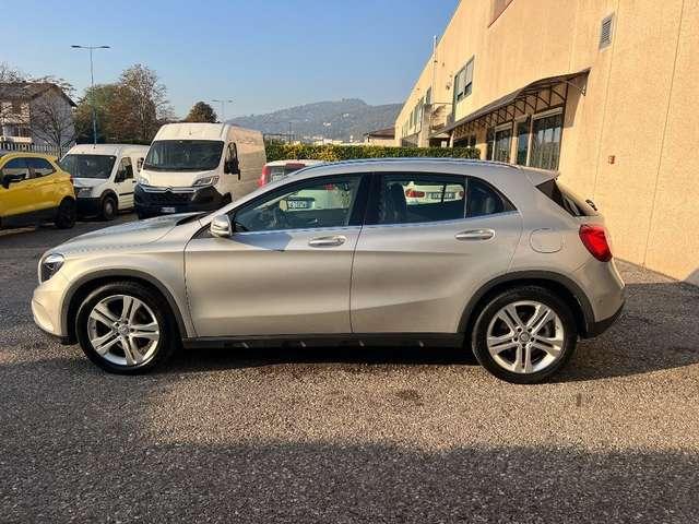 Mercedes-Benz GLA 200 d Automatic Premium